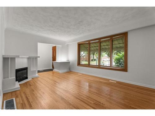 98 Laurier Avenue, Hamilton, ON - Indoor With Fireplace