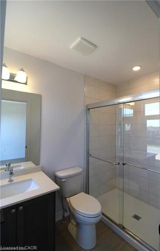 74-55 Tom Brown Drive, Paris, ON - Indoor Photo Showing Bathroom