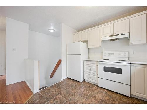 209 Jacob Street, New Hamburg, ON - Indoor Photo Showing Kitchen