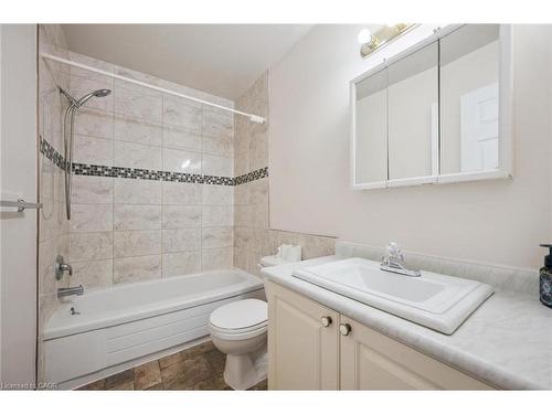 209 Jacob Street, New Hamburg, ON - Indoor Photo Showing Bathroom