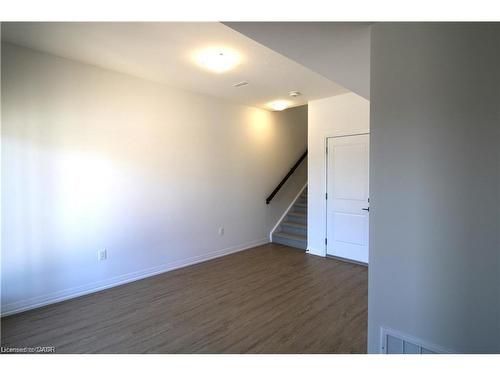 91-55 Tom Brown Drive, Paris, ON - Indoor Photo Showing Other Room