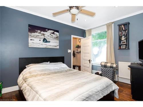 132 First Av E, Shelburne, ON - Indoor Photo Showing Bedroom