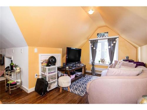 132 First Av E, Shelburne, ON - Indoor