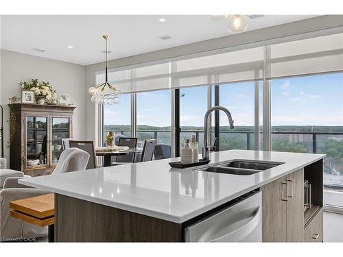 1313-15 Glebe Street, Cambridge, ON - Indoor Photo Showing Kitchen With Double Sink With Upgraded Kitchen