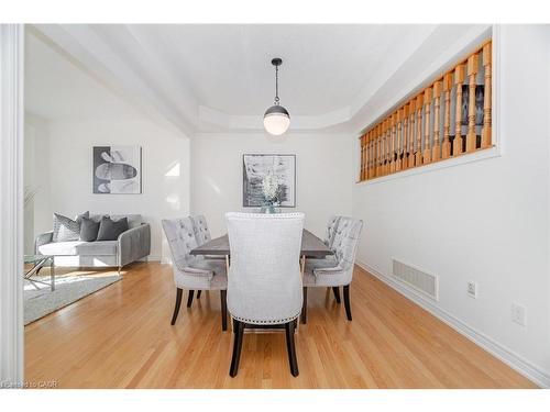 4623 Simmons Road, Burlington, ON - Indoor Photo Showing Dining Room