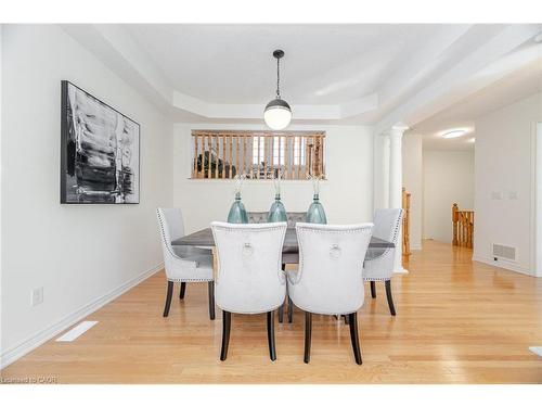 4623 Simmons Road, Burlington, ON - Indoor Photo Showing Dining Room