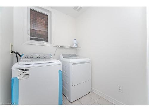 4623 Simmons Road, Burlington, ON - Indoor Photo Showing Laundry Room
