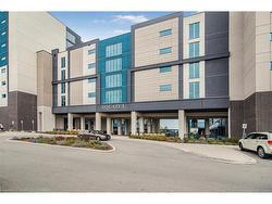 120-16 Concord Place  Grimsby, ON L3M 0J1