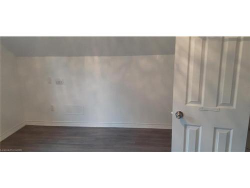 725 Barton Street, Hamilton, ON - Indoor