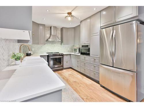 431 Naomi Crescent, Mississauga, ON - Indoor Photo Showing Kitchen With Stainless Steel Kitchen With Double Sink With Upgraded Kitchen