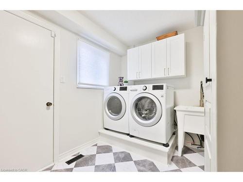 431 Naomi Crescent, Mississauga, ON - Indoor Photo Showing Laundry Room