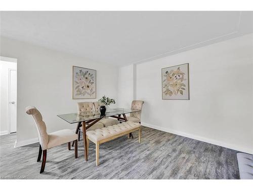 107-9 Grant Boulevard, Dundas, ON - Indoor Photo Showing Dining Room