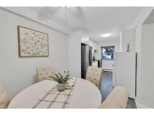 107-9 Grant Boulevard, Dundas, ON - Indoor Photo Showing Dining Room
