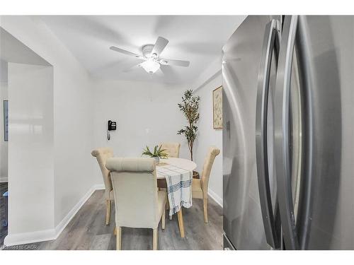 107-9 Grant Boulevard, Dundas, ON - Indoor Photo Showing Dining Room