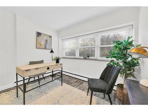 107-9 Grant Boulevard, Dundas, ON - Indoor