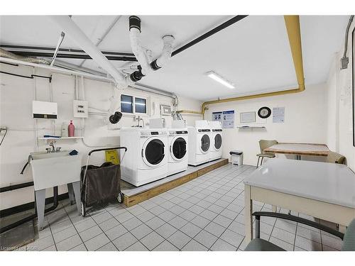 107-9 Grant Boulevard, Dundas, ON - Indoor Photo Showing Laundry Room