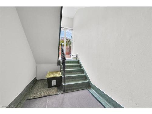 107-9 Grant Boulevard, Dundas, ON - Indoor Photo Showing Other Room