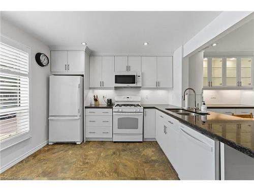 34-1301 Upper Gage Avenue, Hamilton, ON - Indoor Photo Showing Kitchen With Double Sink