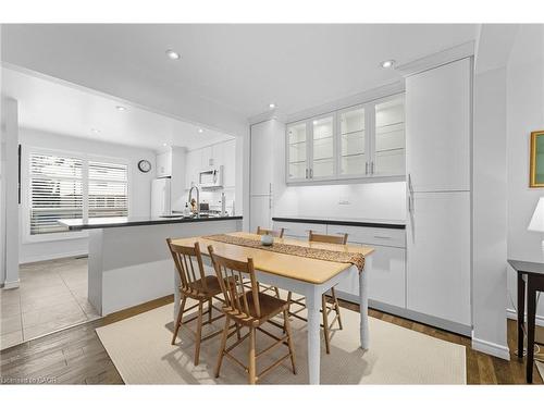 34-1301 Upper Gage Avenue, Hamilton, ON - Indoor Photo Showing Dining Room