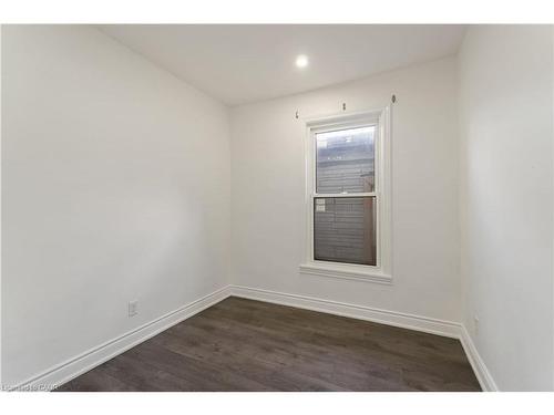 2-934 Barton Street E, Hamilton, ON - Indoor Photo Showing Other Room