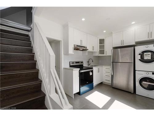 2-934 Barton Street E, Hamilton, ON - Indoor Photo Showing Laundry Room