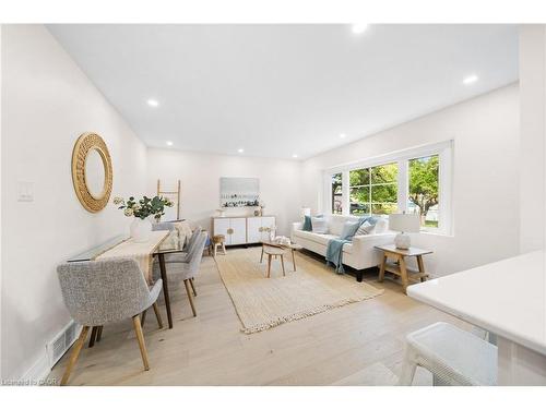 133 Inglewood Drive, Oakville, ON - Indoor