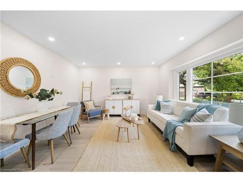 133 Inglewood Drive, Oakville, ON - Indoor