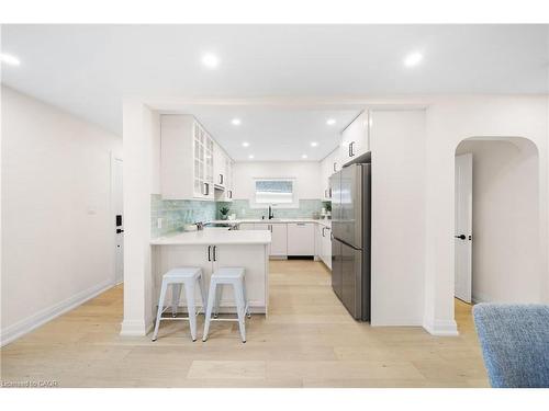 133 Inglewood Drive, Oakville, ON - Indoor