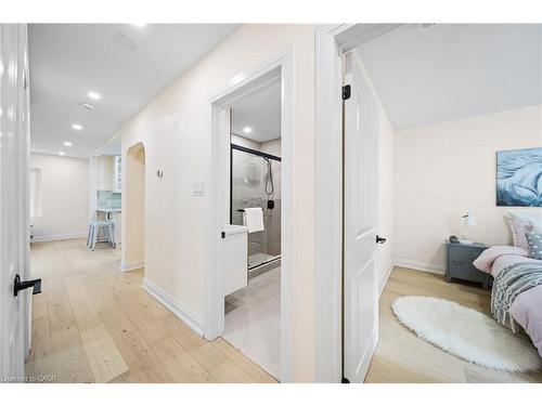 133 Inglewood Drive, Oakville, ON - Indoor Photo Showing Other Room