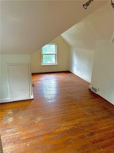 147 Cline Avenue S, Hamilton, ON - Indoor Photo Showing Other Room