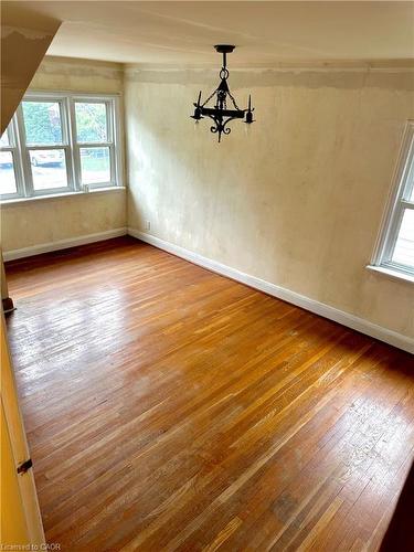 147 Cline Avenue S, Hamilton, ON - Indoor Photo Showing Other Room