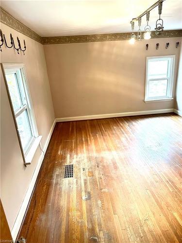 147 Cline Avenue S, Hamilton, ON - Indoor Photo Showing Other Room