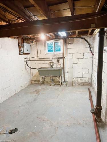 147 Cline Avenue S, Hamilton, ON - Indoor Photo Showing Basement