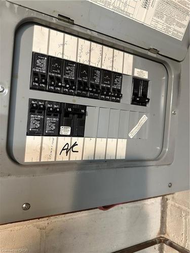 147 Cline Avenue S, Hamilton, ON - Indoor