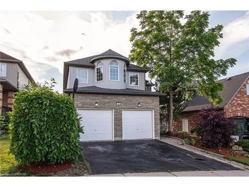 11 Apple Ridge Drive, Kitchener, ON - Outdoor