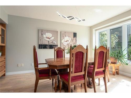 11 Apple Ridge Drive, Kitchener, ON - Indoor Photo Showing Dining Room