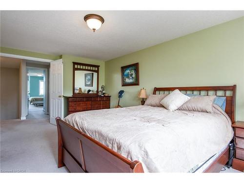 11 Apple Ridge Drive, Kitchener, ON - Indoor Photo Showing Bedroom