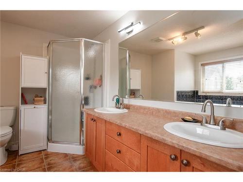 11 Apple Ridge Drive, Kitchener, ON - Indoor Photo Showing Bathroom
