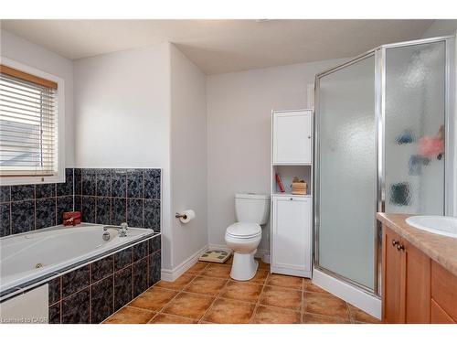 11 Apple Ridge Drive, Kitchener, ON - Indoor Photo Showing Bathroom
