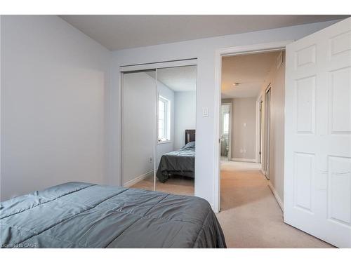 11 Apple Ridge Drive, Kitchener, ON - Indoor Photo Showing Bedroom
