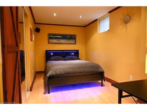 11 Apple Ridge Drive, Kitchener, ON - Indoor Photo Showing Bedroom