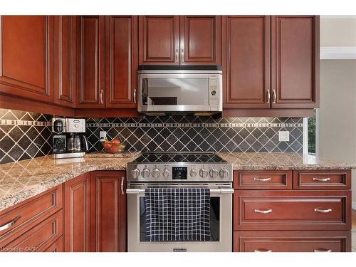 44 Tami Court, Kitchener, ON - Indoor Photo Showing Kitchen