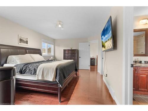 44 Tami Court, Kitchener, ON - Indoor Photo Showing Bedroom