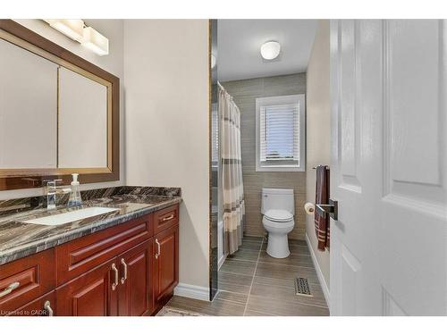 44 Tami Court, Kitchener, ON - Indoor Photo Showing Bathroom