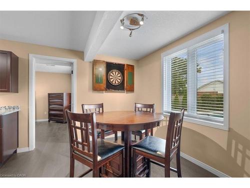 44 Tami Court, Kitchener, ON - Indoor Photo Showing Dining Room