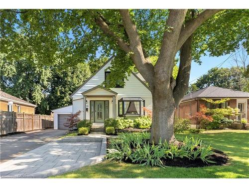 519 Regina Drive  Burlington, ON L7S 1L7