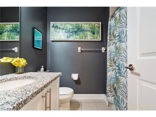 306-272 Georgian Drive, Oakville, ON - Indoor Photo Showing Bathroom