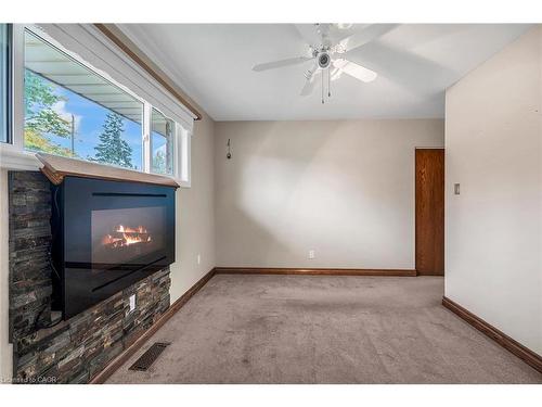 85 East 45Th Street, Hamilton, ON - Indoor With Fireplace