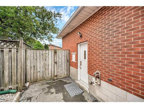 85 East 45Th Street, Hamilton, ON - Outdoor With Exterior