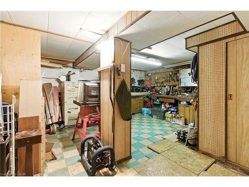 608 Fennell Avenue E, Hamilton, ON - Indoor